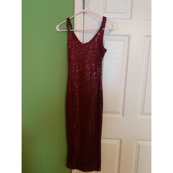 Red shimmer Dress - Picture 1 of 2
